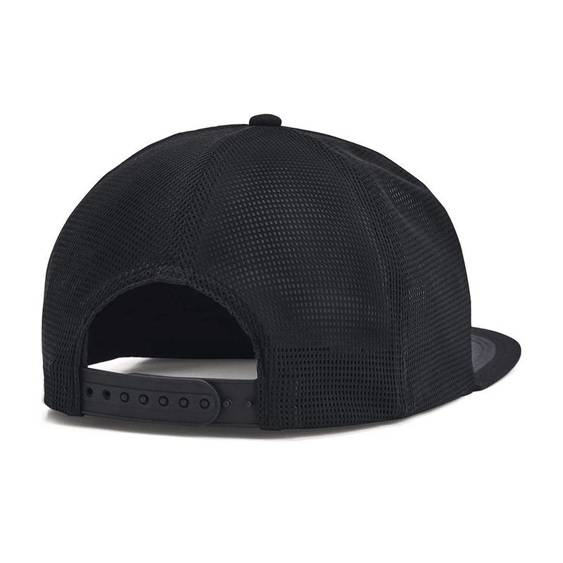 104802103-Gorra-deportiva-Under-Armour-negra-estampada-para-hombre