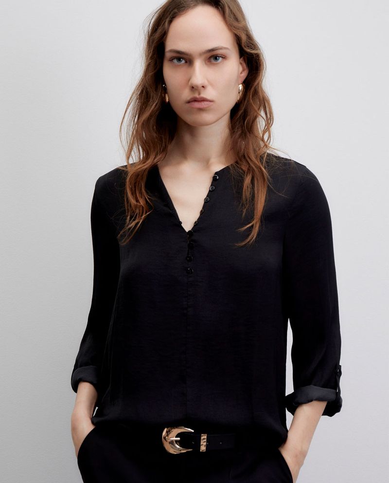 104832429-Blusa-Sfera-casual-negra-manga-larga-para-mujer