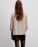 104832433-Blusa-Sfera-casual-beige-manga-larga-para-mujer