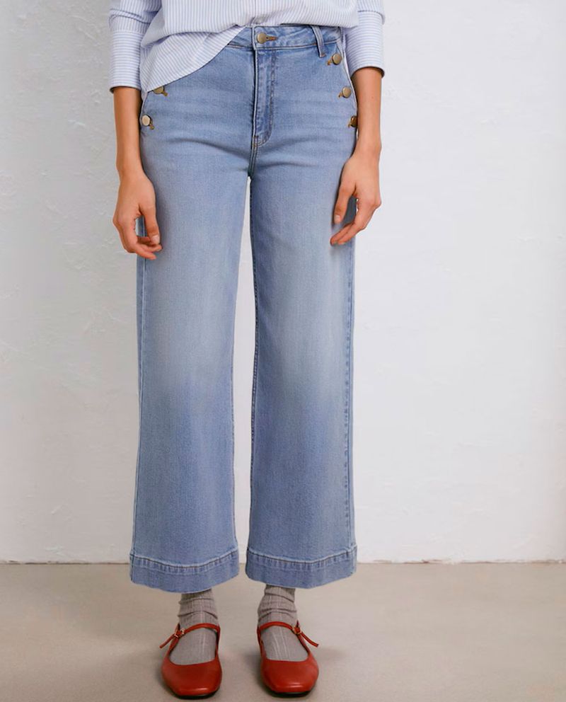104834329-Jeans-Easy-Wear-capri-lavado-claro-de-cintura-alta-para-mujer