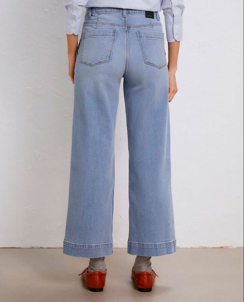 104834329-Jeans-Easy-Wear-capri-lavado-claro-de-cintura-alta-para-mujer