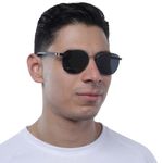 104766414-Lente-de-sol-wayfarer-para-hombre-Tommy-Hilfiger