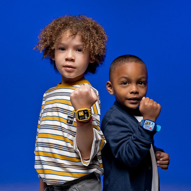 104837001-Reloj-smartwatch-Cubitt-Jr.-Paw-Patrol-Rubble-Yellow-Hero-para-niño