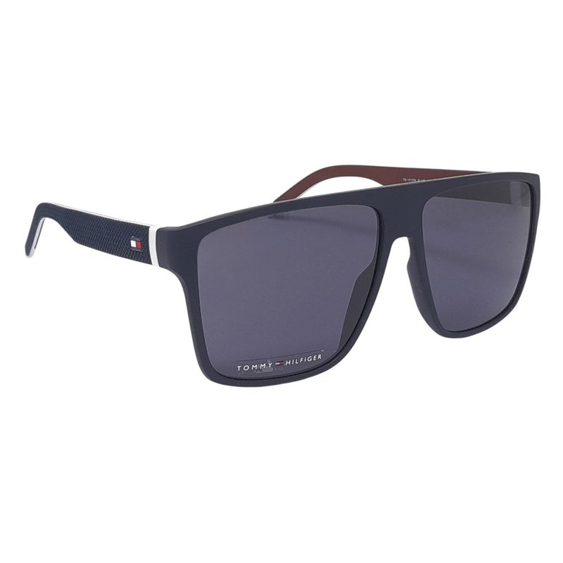 104766401-Lentes-de-sol-wayfarer-para-hombre-Tommy-Hilfiger