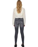 104831261-Blusa-Only-crop-top-crochet-mangas-largas-para-mujer