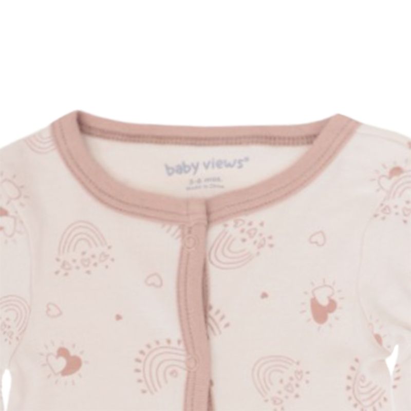 Pijama-rosada-con-estampado-de-corazones-para-bebe-niña-104803130