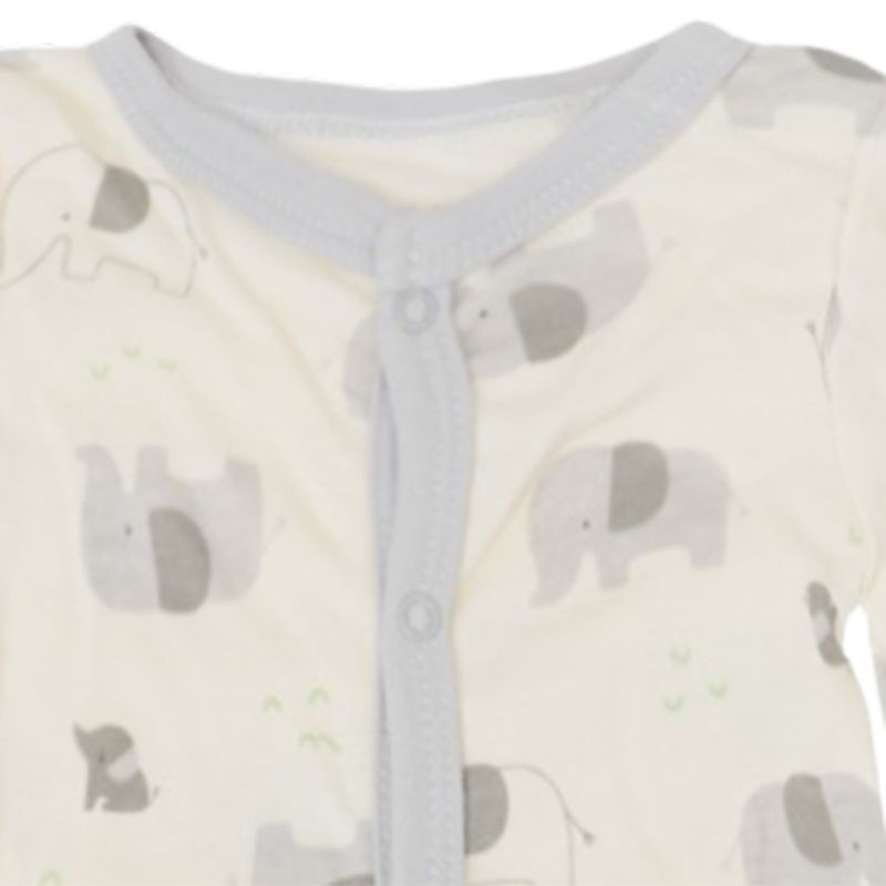 Pijama-beige-con-estampado-de-elefantes-para-bebe-niño-104803134