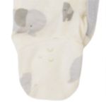 Pijama-beige-con-estampado-de-elefantes-para-bebe-niño-104803134