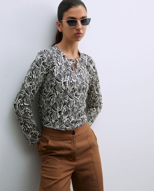 Blusa Sfera estampada manga larga para mujer