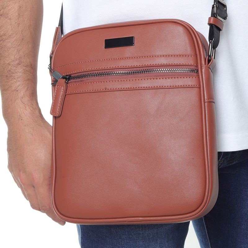 104452789-Bolso-crossbody-Unexpected-cafe-para-hombre