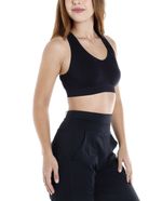 104767048-Top-bra-deportivo-Boomerang-negro-con-textura-para-mujer
