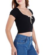 104724160-Blusa-Orange-crop-top-negra-manga-corta-para-mujer