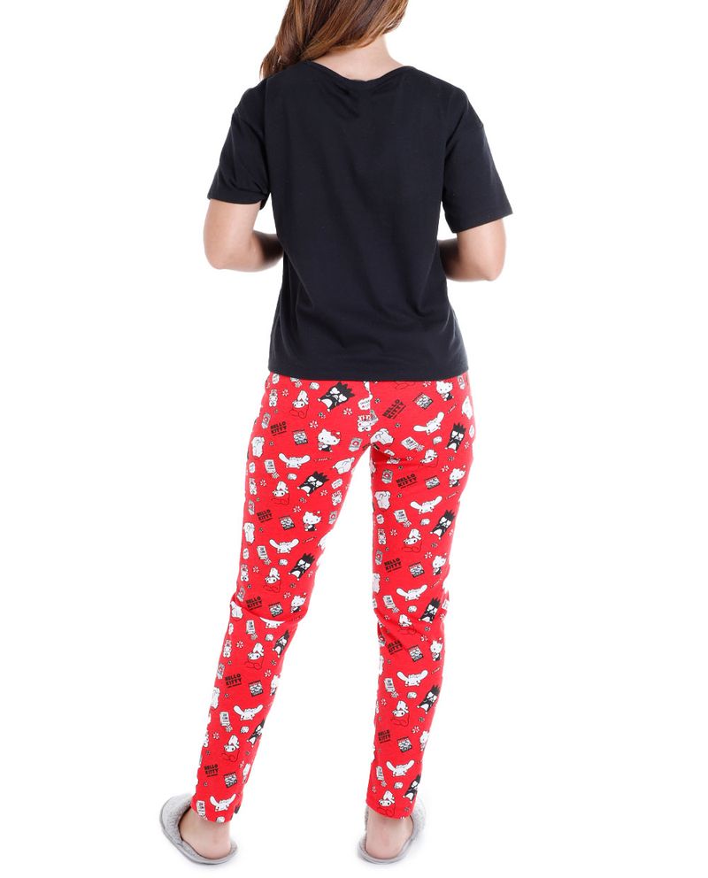 104785447-Pijama-con-pantalon-St.-Jacks-estampada-Hello-Kitty-para-mujer
