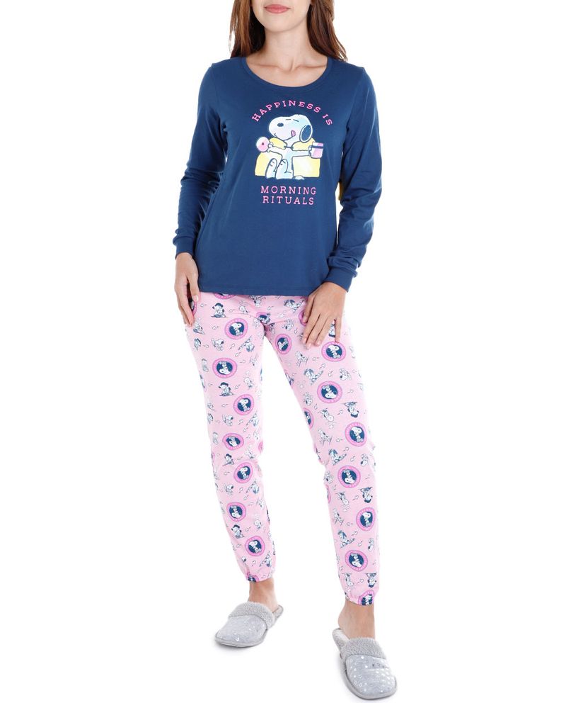 104785454-Pijama-con-pantalon-St.-Jacks-estampada-Snoopy-para-mujer