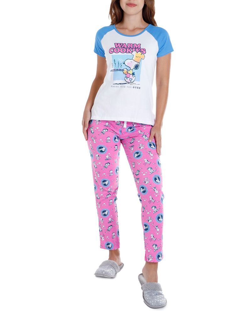 104785457-Pijama-con-pantalon-St.-Jacks-estampada-Snoopy-para-mujer
