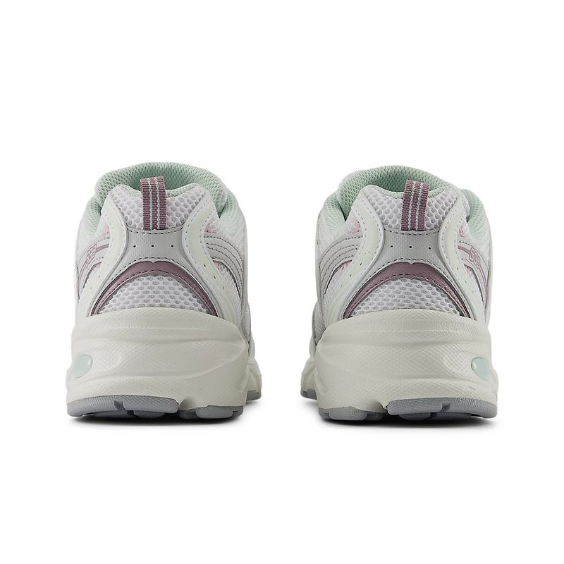 104852811-Zapato-New-Balance-530-casual-blanco-para-mujer