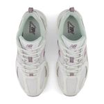 104852818-Zapato-New-Balance-530-casual-blanco-para-mujer
