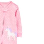 Pijama-rosada-con-estampado-de-corazones-para-bebe-niña-104846290