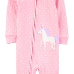 Pijama-rosada-con-estampado-de-corazones-para-bebe-niña-104846290