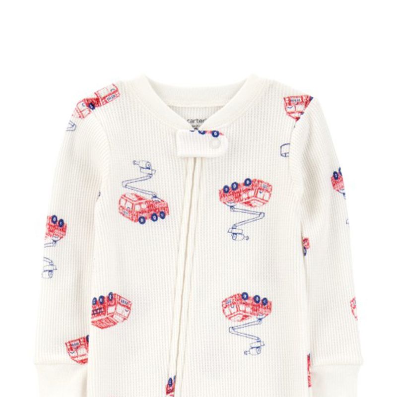 Pijama-blanca-con-estampado-para-bebe-niño-104846302
