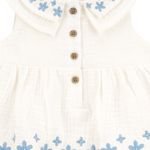 Vestido-blanco-con-bordado-para-bebe-niña-104846317