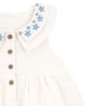Vestido-blanco-con-bordado-para-bebe-niña-104846320