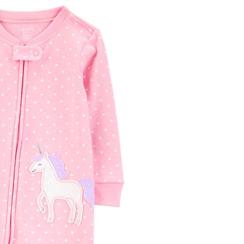 Pijama-rosada-con-estampado-de-corazones-para-niña-104846754