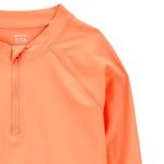 Camiseta-anaranjada-solido-para-niño-104846978