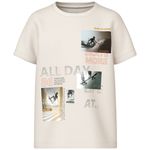 104842419-Camiseta-blanca-con-estampado-para-niño