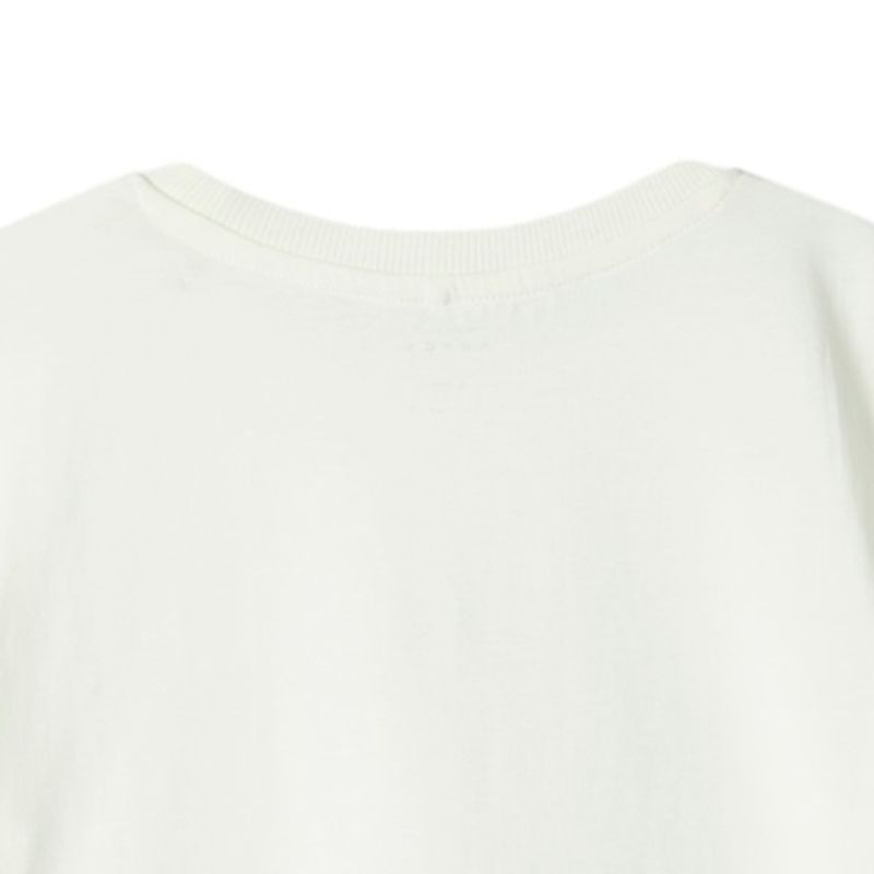 104842423-Camiseta-blanca-con-estampado-para-niño