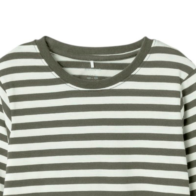 104842427-Camiseta-bicolor-a-rayas-para-niño