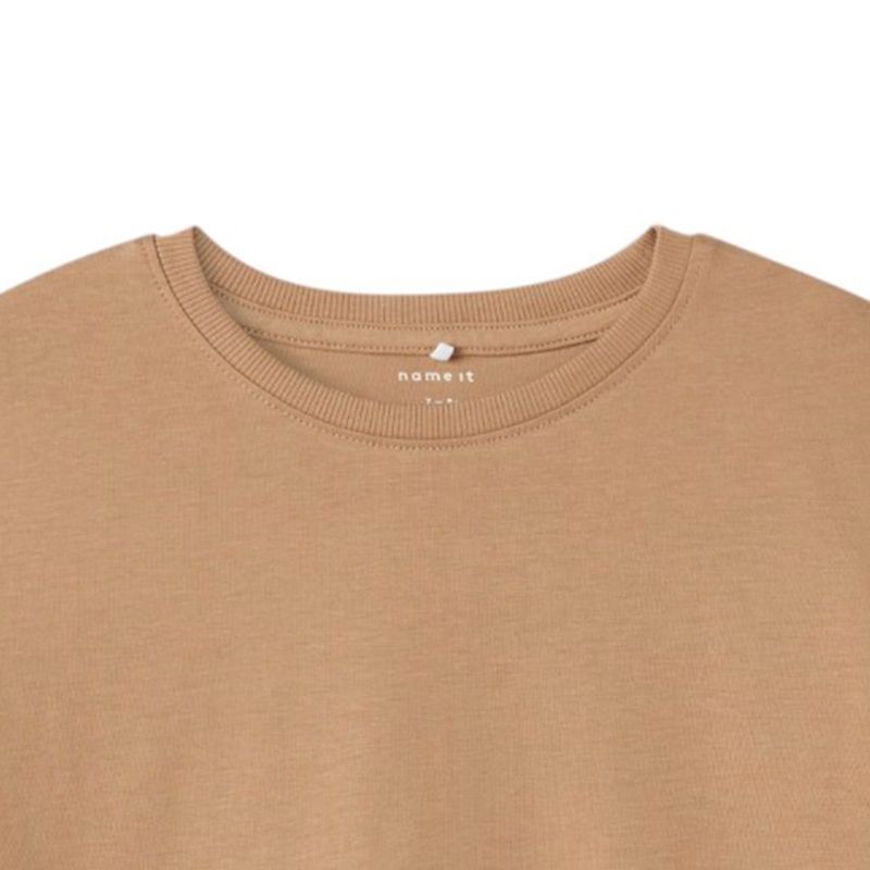 104842443-Camiseta-beige-con-estampado-para-niño