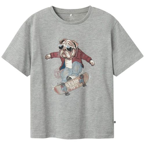 Camiseta gris con estampado para niño