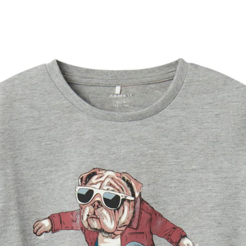 104842552-Camiseta-gris-con-estampado-para-niño