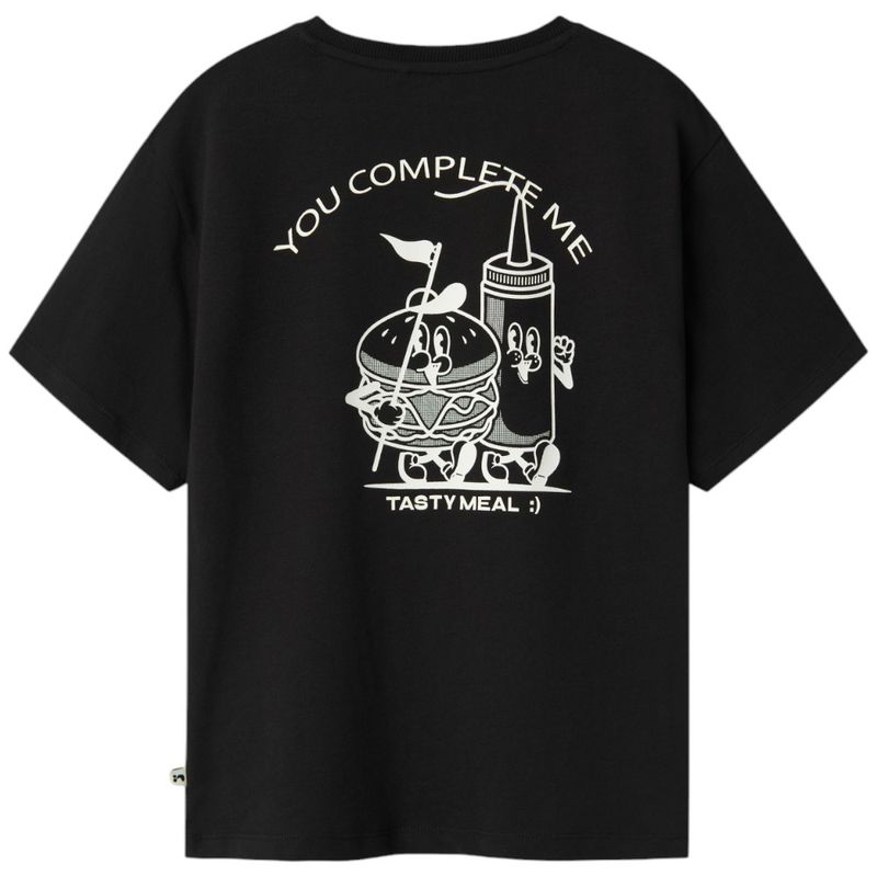 104842570-Camiseta-negra-con-estampado-para-niño