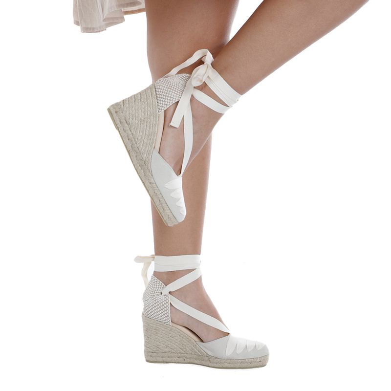104812985-Zapato-alpargata-casual-Chardi-color-nude-para-mujer