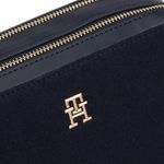104837493-Cartera-crossbody-Tommy-Hilfiger-color-azul-para-mujer