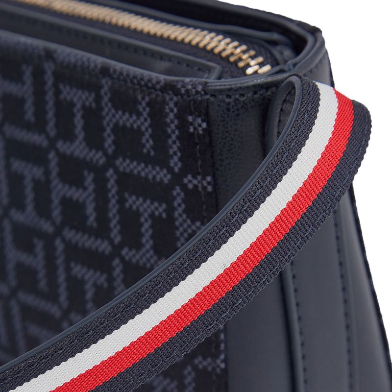104837500-Cartera-crossbody-Tommy-Hilfiger-color-azul-para-mujer