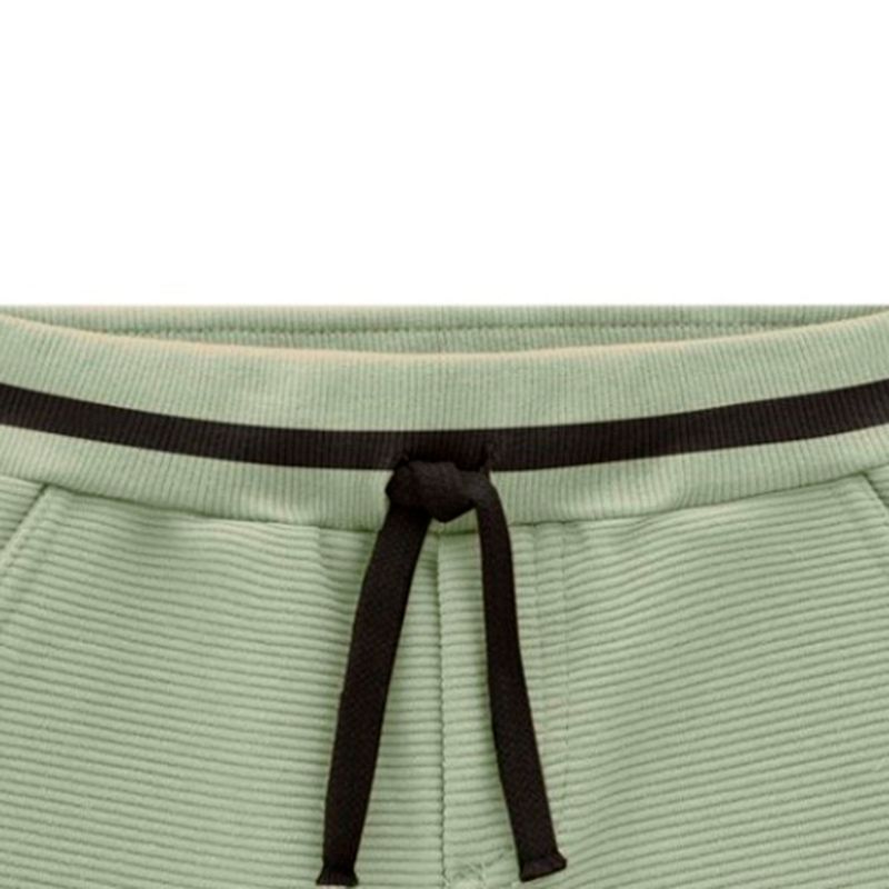 Short-verde-solido-para-niño-104810032