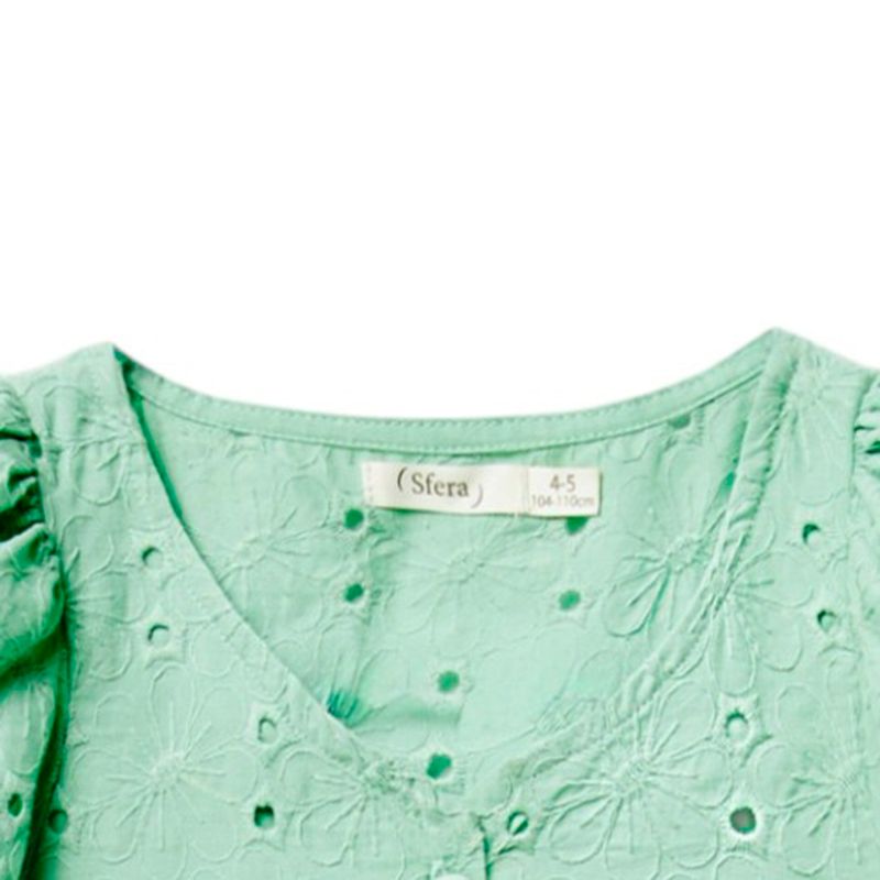 Blusa-verde-calado-para-niña-104848769
