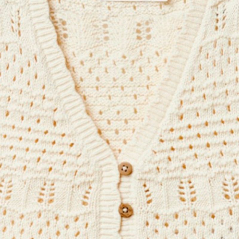 Chaleco-blanco-crochet-para-niña-104848789