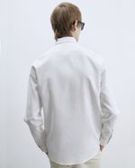 104835391-Camisa-oxford-Sfera-blanca-texturizada-para-hombre