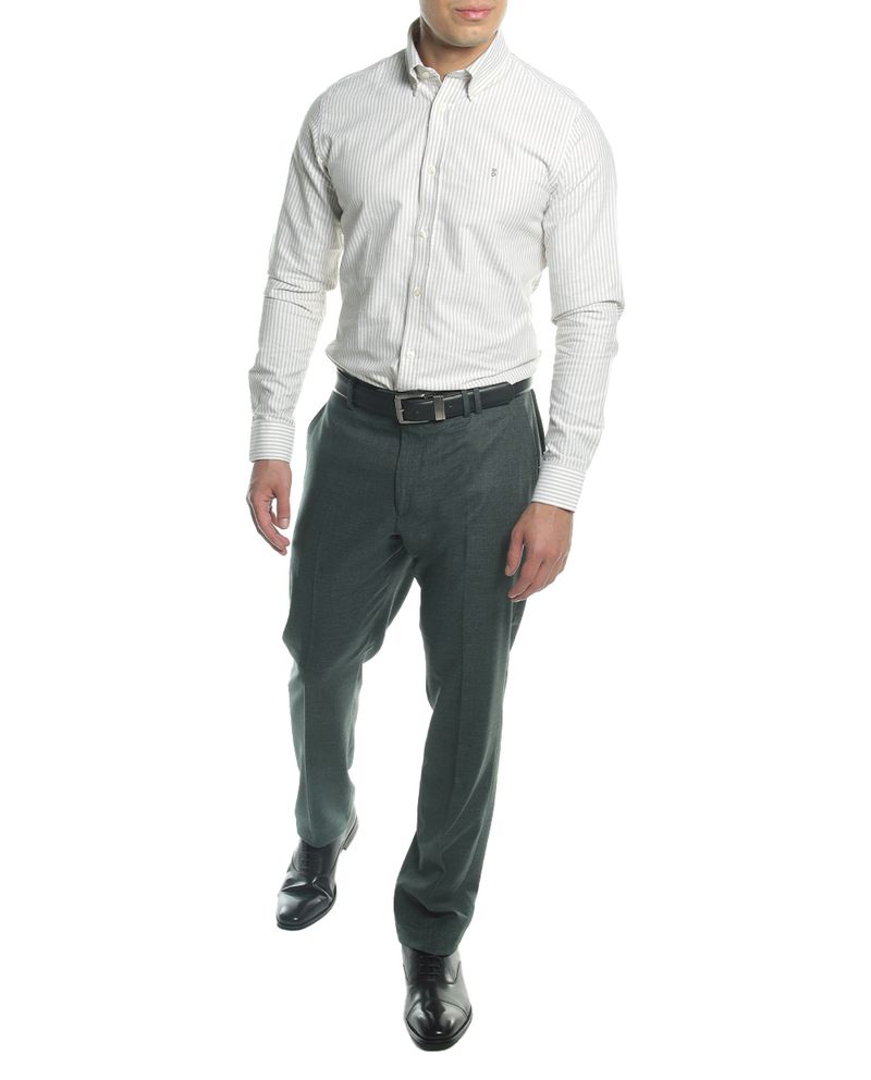 104782630-Camisa-casual-oxford-PuroEGO-custom-fit-cafe-claro-rayada-para-hombre