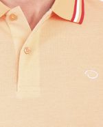 104826113-Camisa-polo-Oscar-de-la-Renta-anaranjada-solida-para-hombre