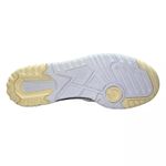 104852802-Zapato-New-Balance-550-casual-color-blanco-para-mujer
