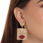 104720543-Aretes-color-dorado-para-mujer
