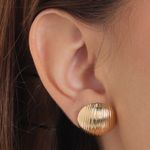 104841242-Set-de-arete-y-dije-color-dorado-para-mujer