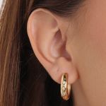 104841261-Argollas-color-dorado-para-mujer