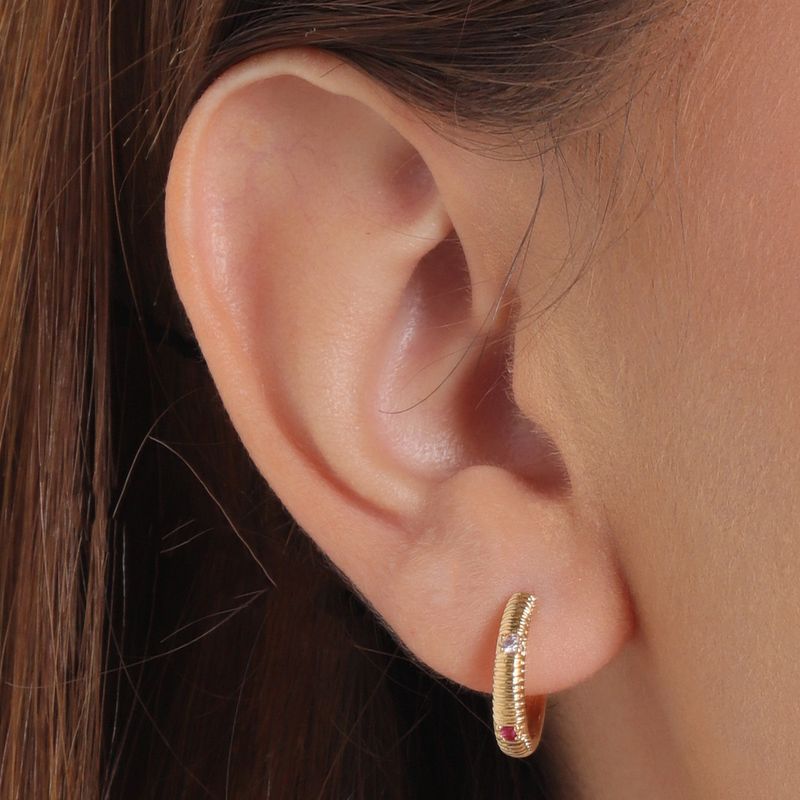 104841287-Argollas-color-dorado-para-mujer
