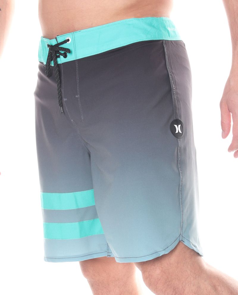 104804136-Calzoneta-de-baño-Hurley-negra-color-blocking-para-hombre